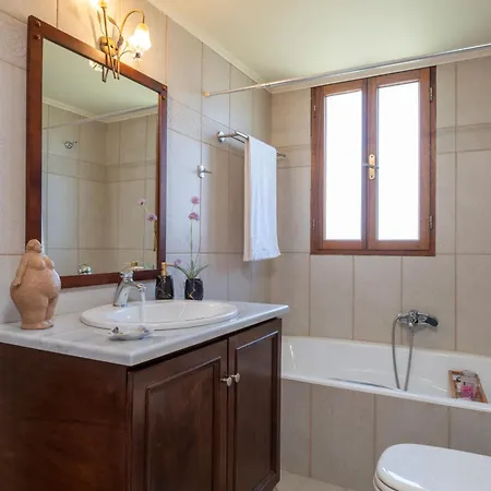 וילה Maria's Panoramic Seaview Likotinaréa